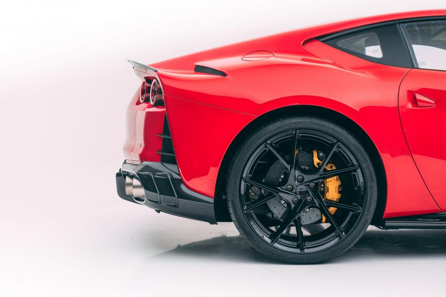 Детали экстерьера Ferrari 812 Superfast Soft Kit by Mansory 2020 года  (фото 14 из 15)